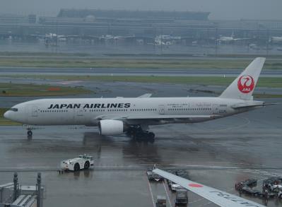 Photo of aircraft JA010D operated by Japan Airlines