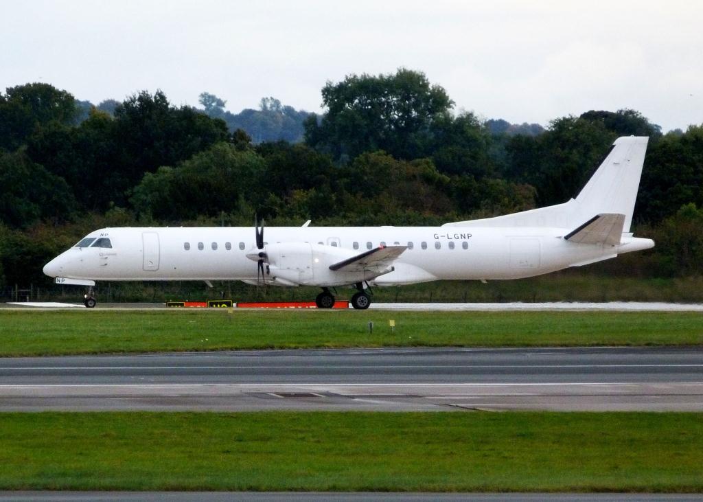 Photo of aircraft G-LGNP operated by Flybe