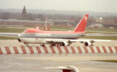 Photo of aircraft N607US operated by Northwest Airlines