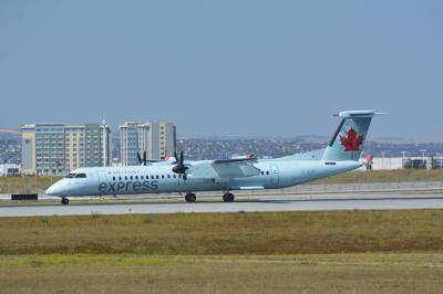 Photo of aircraft C-GGNF operated by Air Canada Express