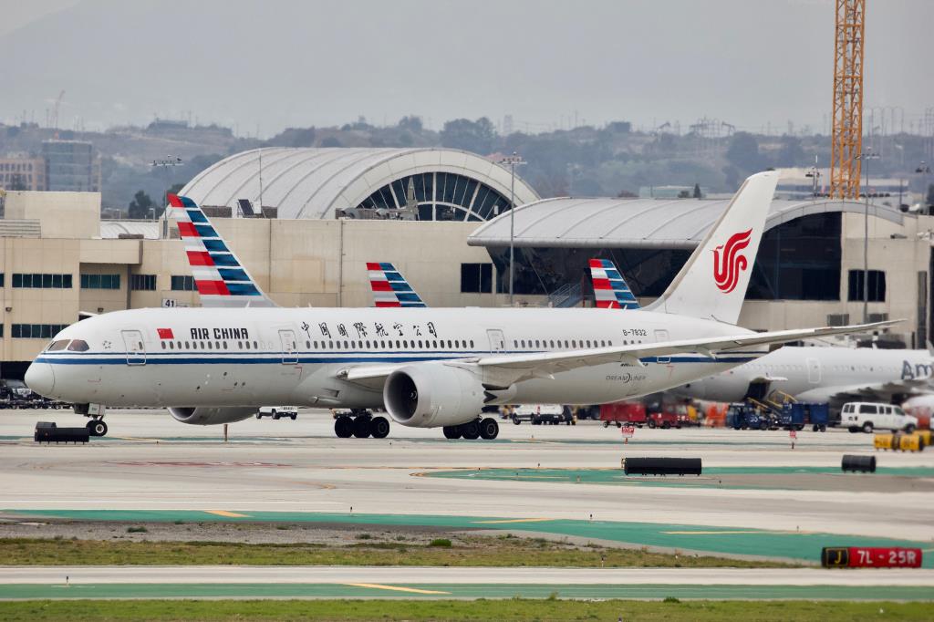 Photo of aircraft B-7832 operated by Air China