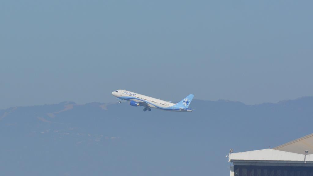 Photo of aircraft XA-VCT operated by Interjet