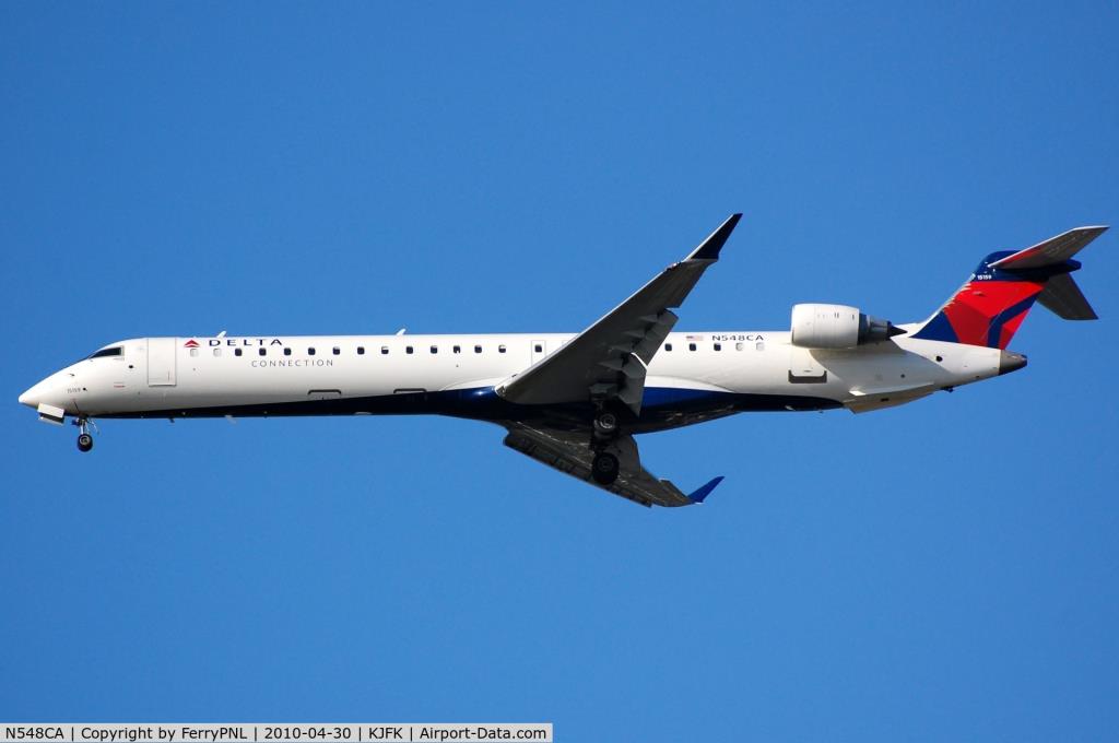 Photo of aircraft N548CA operated by Comair