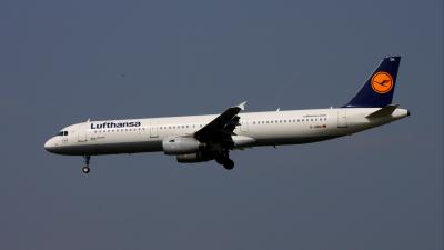 Photo of aircraft D-AIDN operated by Lufthansa