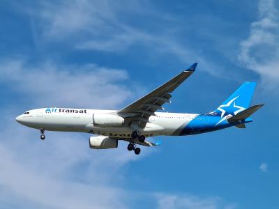 Photo of aircraft C-GUFR operated by Air Transat