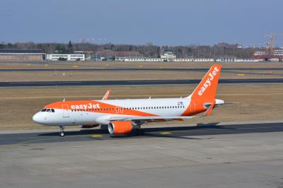 Photo of aircraft OE-ICT operated by easyJet Europe