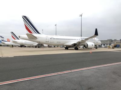 Photo of aircraft F-HZUT operated by Air France