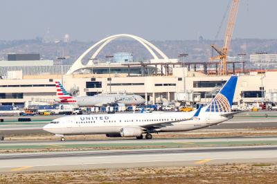 Photo of aircraft N69824 operated by United Airlines