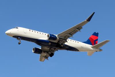 Photo of aircraft N268SY operated by Delta Connection