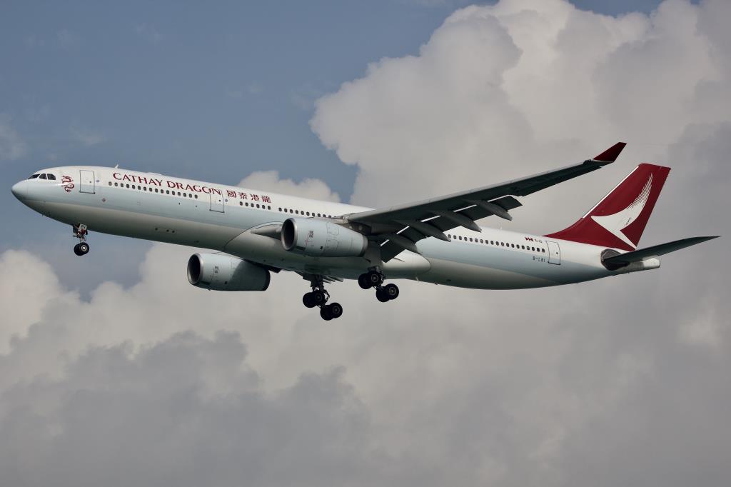 Photo of aircraft B-LBI operated by Cathay Dragon