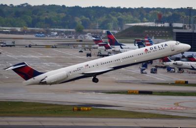 Photo of aircraft N956DL operated by Delta Air Lines