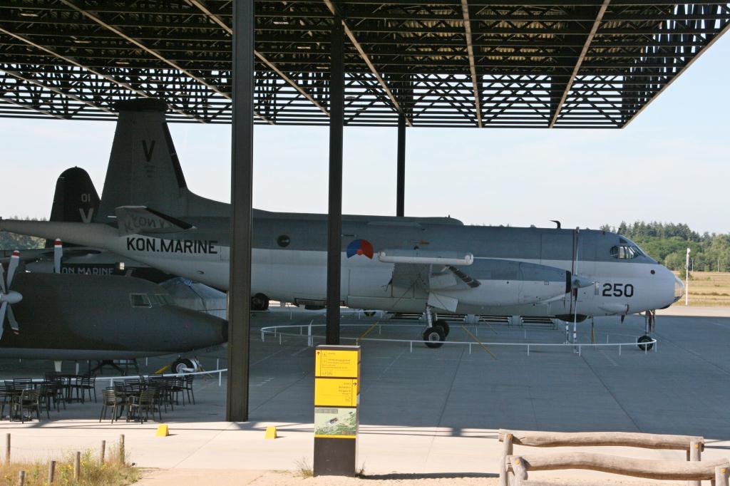 Photo of aircraft 61+20 (250) operated by Militair Luchtvaart Museum - National Military Museum