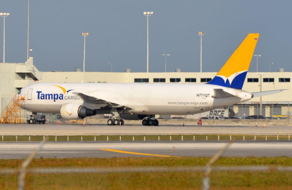 Photo of aircraft N771QT operated by Tampa Cargo