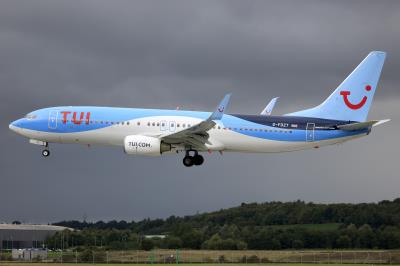 Image of aircraft registration G-FDZT - A 737-8K5(WL) operated by TUI Airways
