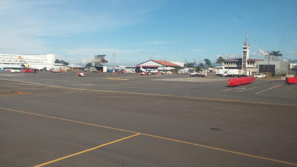 Photo of aircraft TI-BDL operated by SANSA Regional