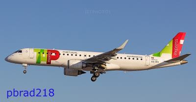 Image of aircraft registration CS-TPV - A ERJ-190LR (ERJ-190-100 LR) operated by TAP Express