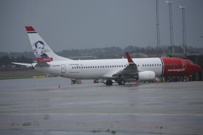 Photo of aircraft LN-NIQ operated by Norwegian Air Shuttle