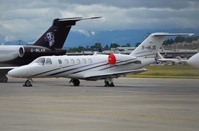 Photo of aircraft F-HIJD operated by D-Aeris