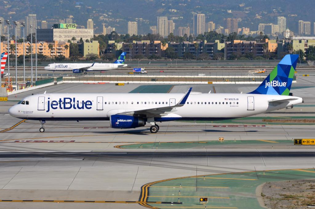 Photo of aircraft N929JB operated by JetBlue Airways