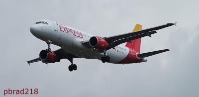 Image of aircraft registration EC-LUC - A A320-214 operated by Iberia Express