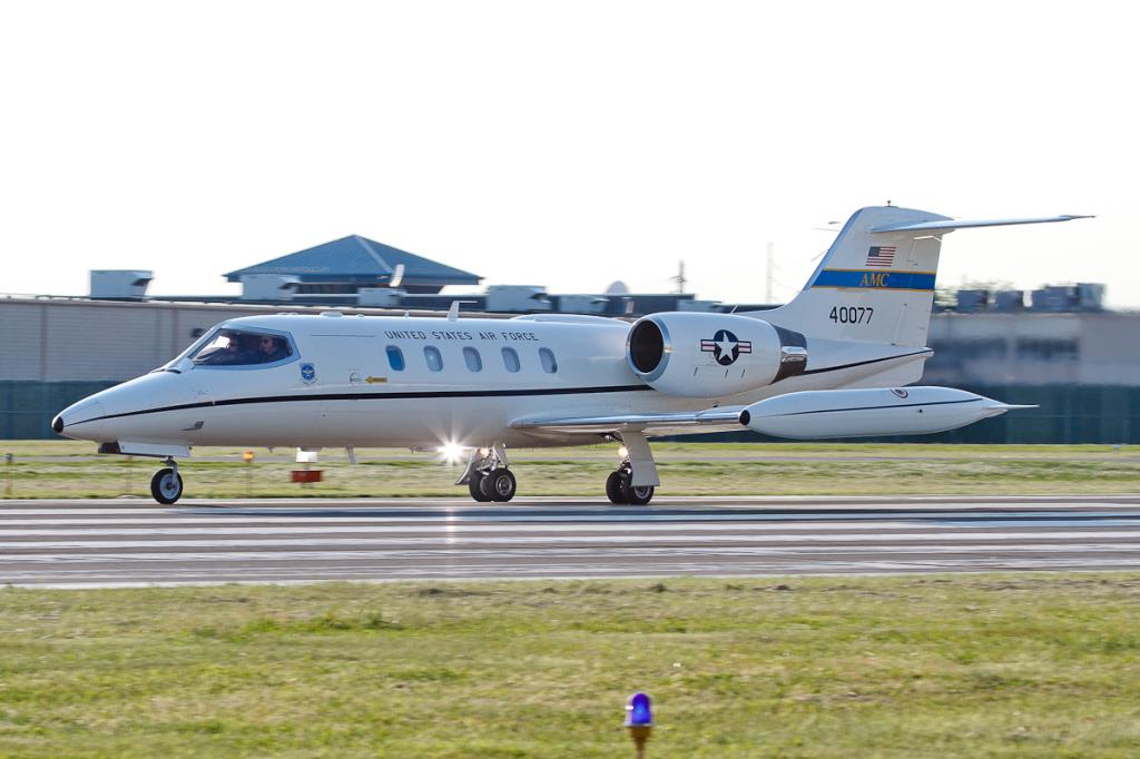 Photo of aircraft 84-0077 operated by United States Air Force