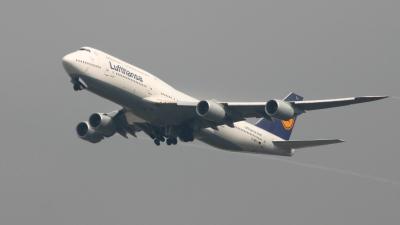 Photo of aircraft D-ABYJ operated by Lufthansa