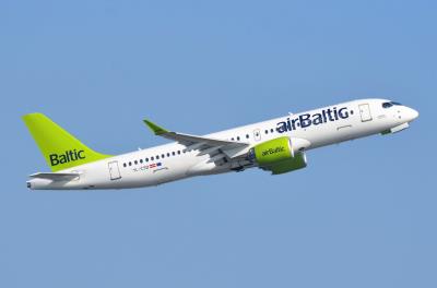 Photo of aircraft YL-CSD operated by Air Baltic