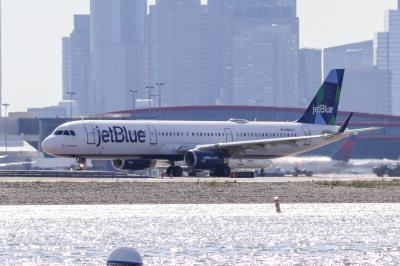 Photo of aircraft N965JT operated by JetBlue Airways