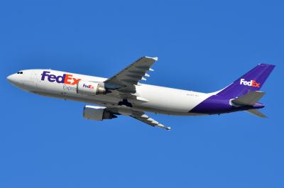 Photo of aircraft N674FE operated by Federal Express (FedEx)