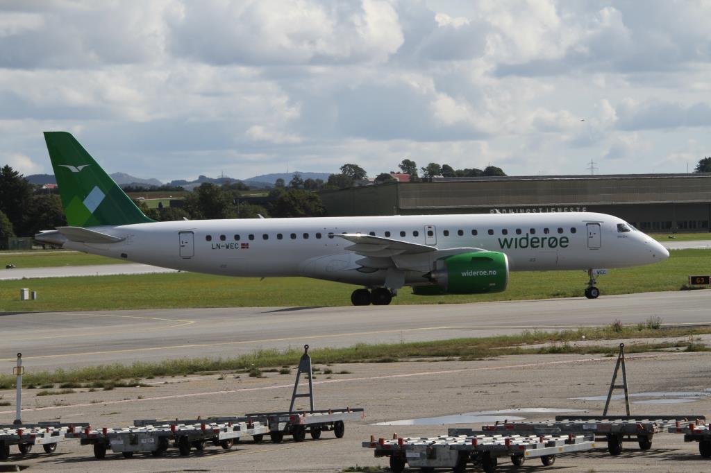 Photo of aircraft LN-WEC operated by Wideroe
