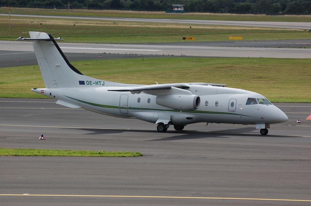 Photo of aircraft OE-HTJ operated by Tyrolean Jet Service