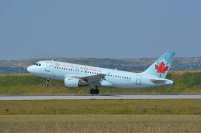 Photo of aircraft C-GARG operated by Air Canada