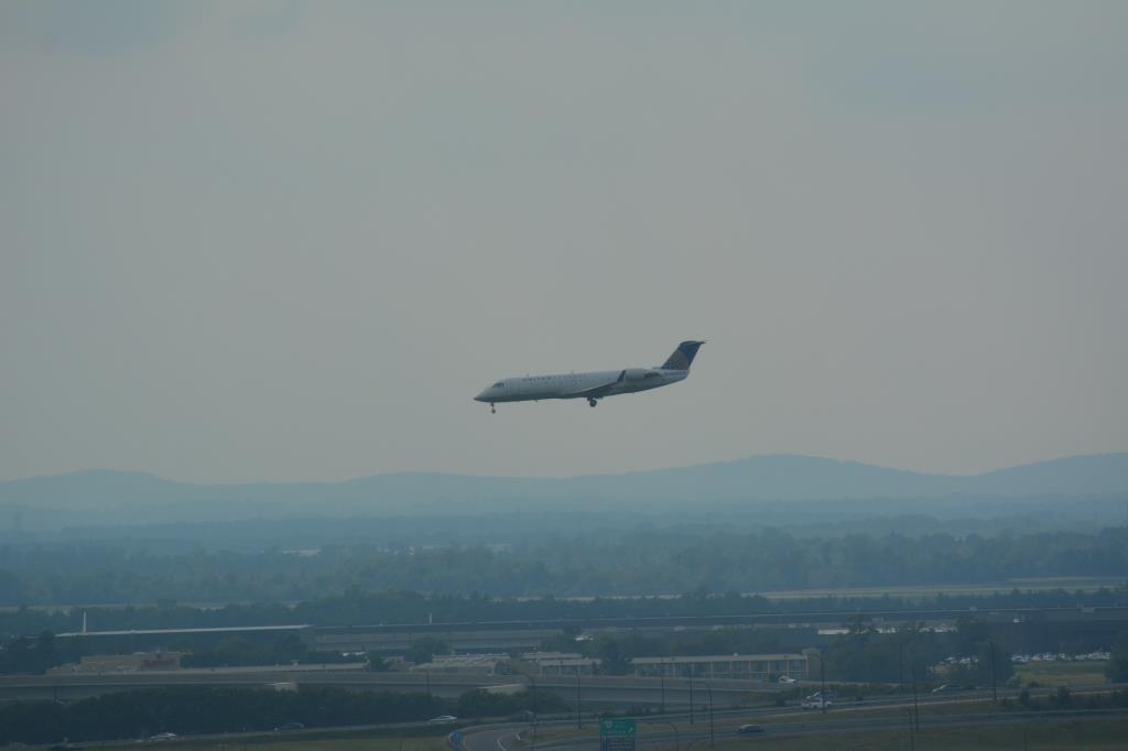 Photo of aircraft N469AW operated by Air Wisconsin