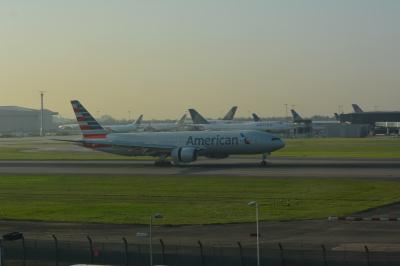 Image of aircraft registration N798AN - A 777-223(ER) operated by American Airlines