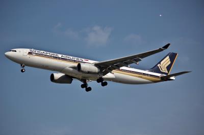Photo of aircraft 9V-SSD operated by Singapore Airlines