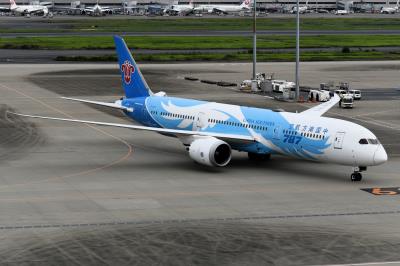 Photo of aircraft B-1297 operated by China Southern Airlines