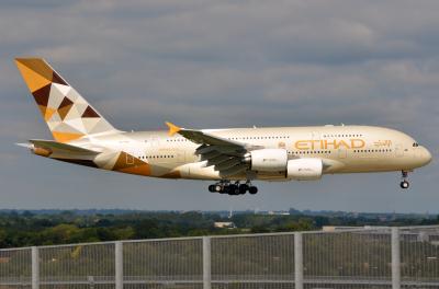 Image of aircraft registration A6-APC - A A380-861 operated by Etihad Airways