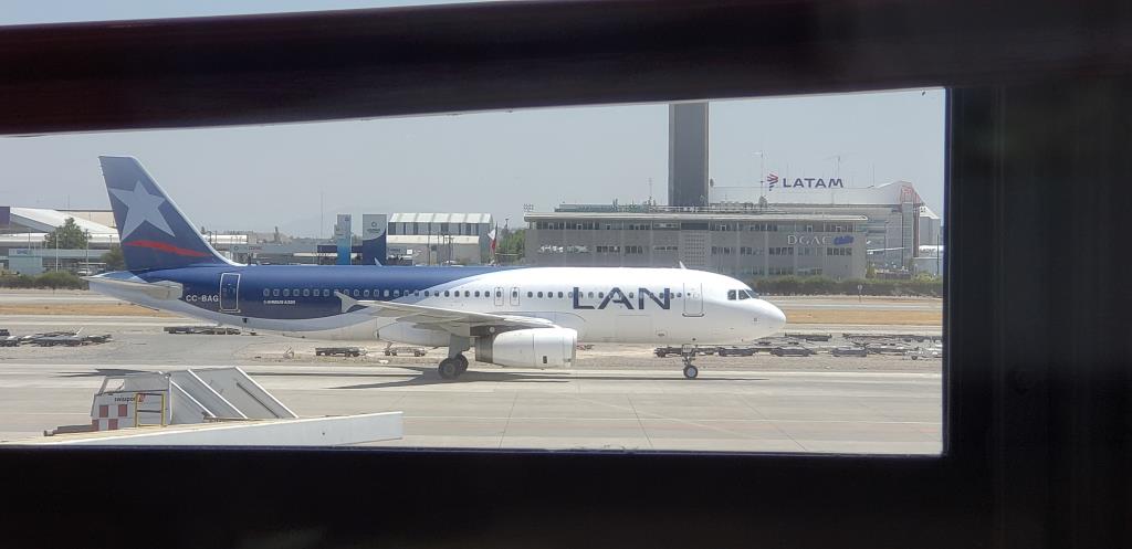 Photo of aircraft CC-BAG operated by LATAM Airlines Chile