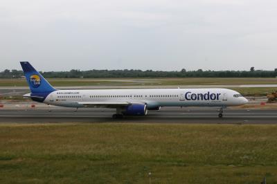 Image of aircraft registration D-ABOC - A 757-330(WL) operated by Condor