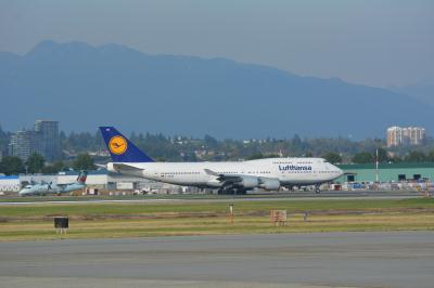 Image of aircraft registration D-ABVR - A 747-430 operated by Lufthansa
