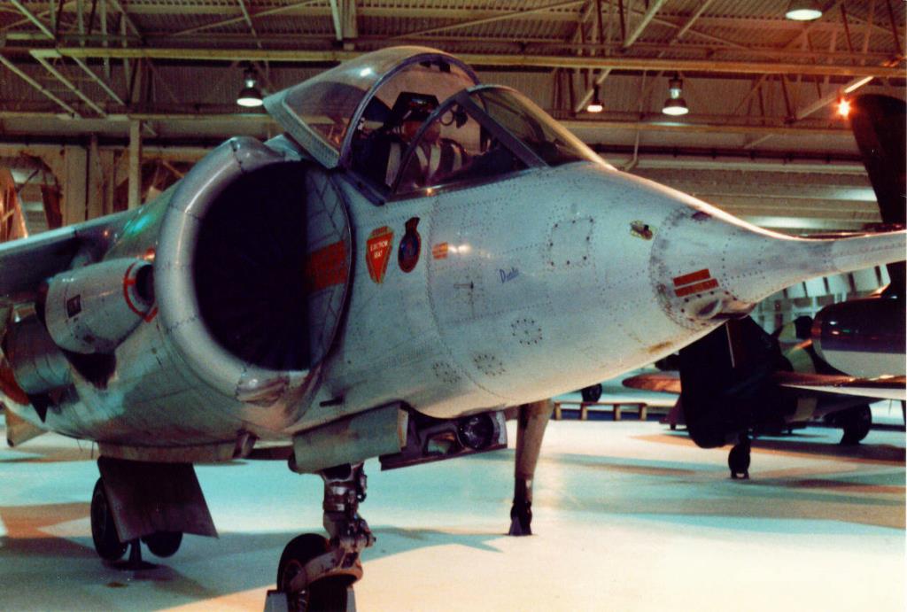 Photo of aircraft XP831 operated by Royal Air Force