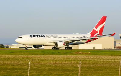 Photo of aircraft VH-EBA operated by Qantas