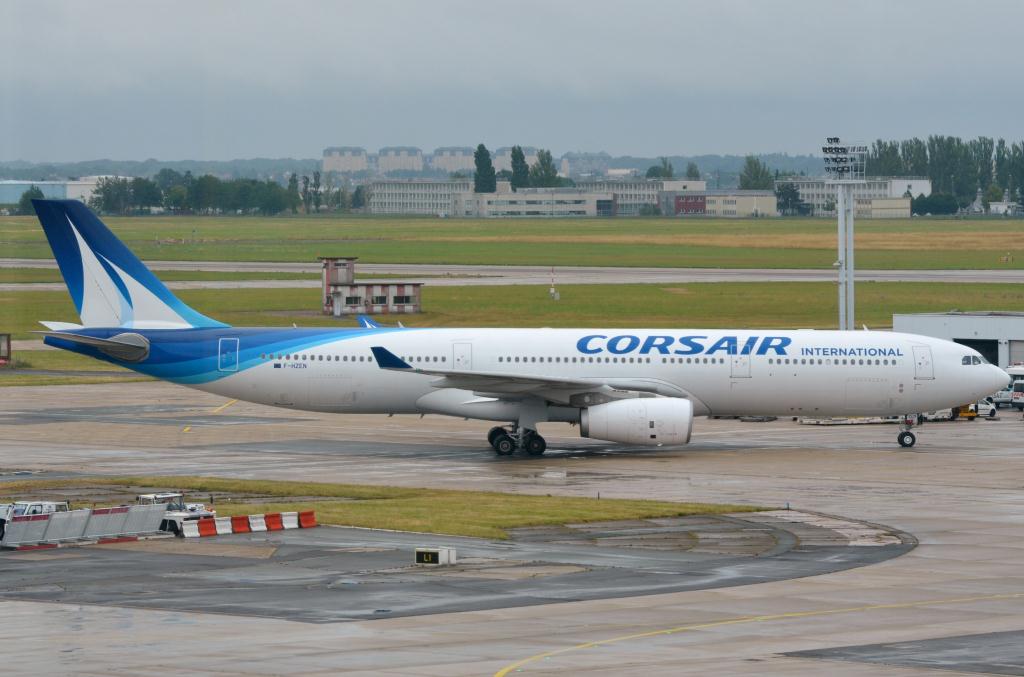 Photo of aircraft F-HZEN operated by Corsair