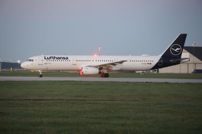 Photo of aircraft D-AISC operated by Lufthansa