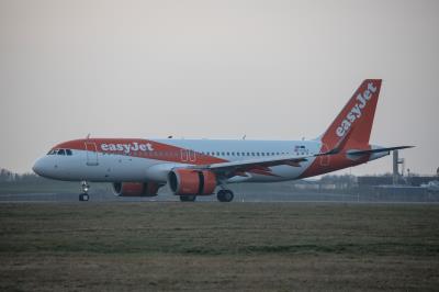 Photo of aircraft OE-LSJ operated by easyJet Europe