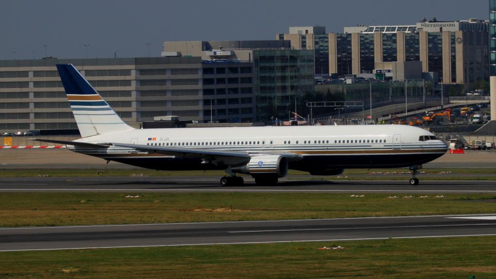 Photo of aircraft EC-LZO operated by Privilege Style