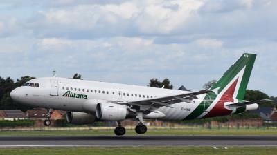 Image of aircraft registration EI-IMG - A A319-112 operated by Alitalia