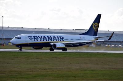 Photo of aircraft EI-FZT operated by Ryanair
