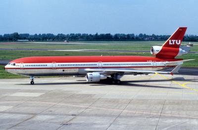 Photo of aircraft D-AERB operated by LTU International Airways