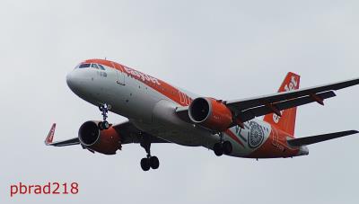 Image of aircraft registration G-UZHB - A A320-251N(WL) operated by easyJet